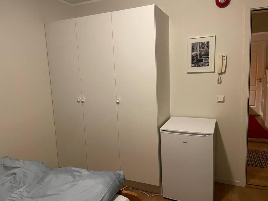 By The Sea. Hybel/room In South Of Troms Apartment Tromso